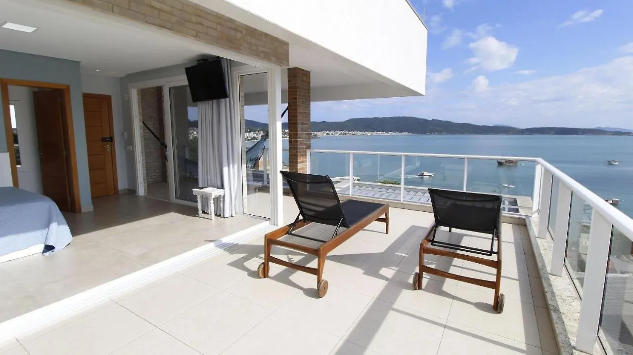 1082 - Flat com Vista para o Mar e Hidromassagem para Locação de Temporada em Bombinhas Brasil